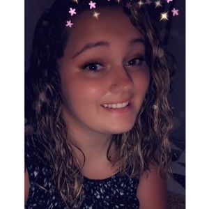 Meet your Posher, Bobbie